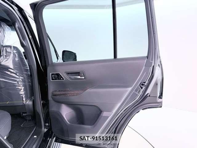 Toyota LAND CRUISER 2026-04 8366613-28