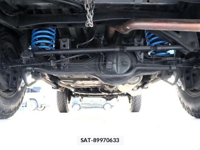 Toyota LAND CRUISER 1997-01 8366630-9