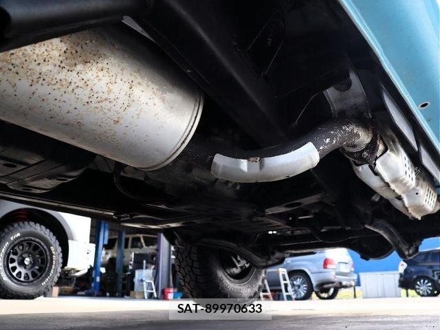 Toyota LAND CRUISER 1997-01 8366630-10