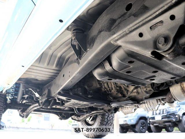 Toyota LAND CRUISER 1997-01 8366630-11