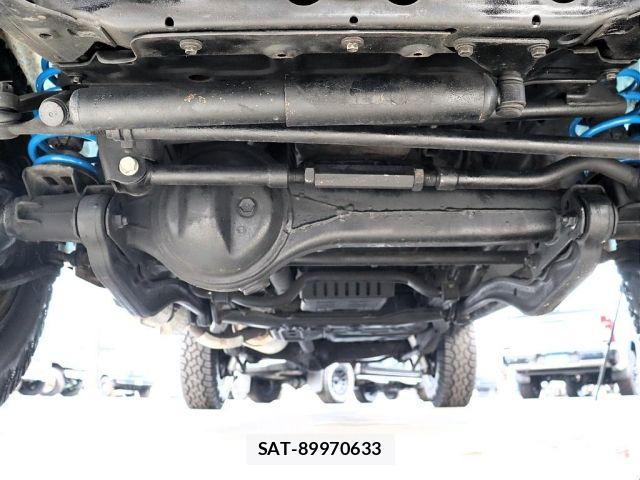 Toyota LAND CRUISER 1997-01 8366630-12