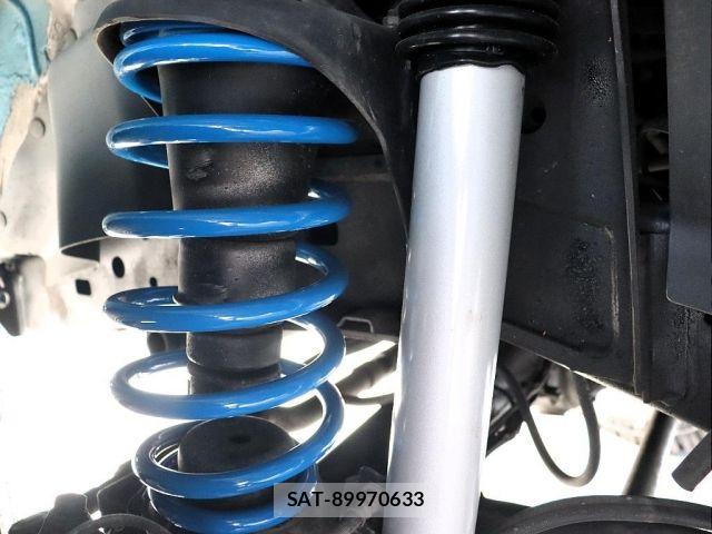 Toyota LAND CRUISER 1997-01 8366630-18