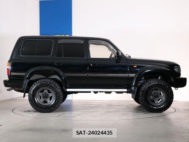 Toyota LAND CRUISER 1997-01 8366624-4
