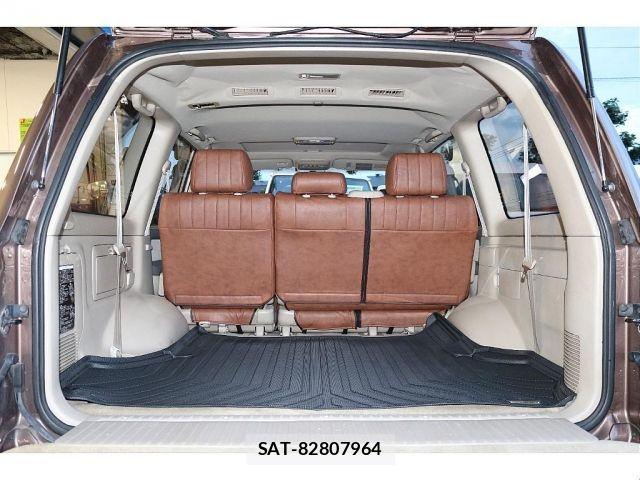 Toyota LAND CRUISER 2002-01 8366628-15
