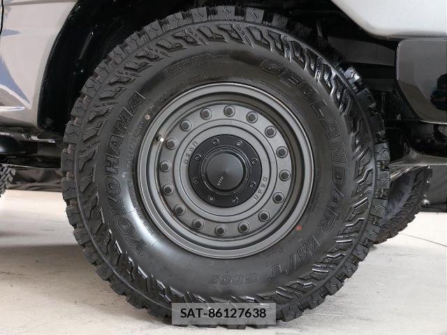Toyota LAND CRUISER 2002-01 8366622-11