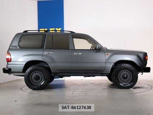 Toyota LAND CRUISER 2002-01 8366622-4