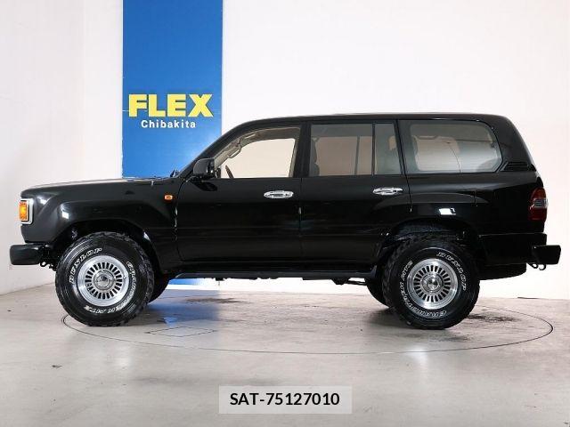 Toyota LAND CRUISER 2002-01 8366625-9