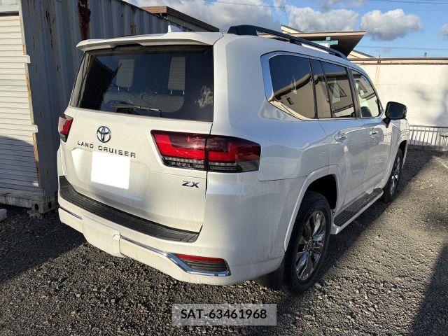 Toyota LAND CRUISER 2025-08 8366619-3
