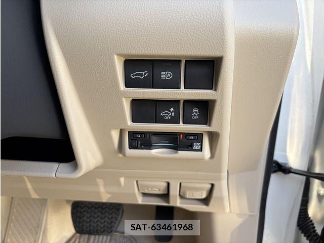 Toyota LAND CRUISER 2025-08 8366619-6