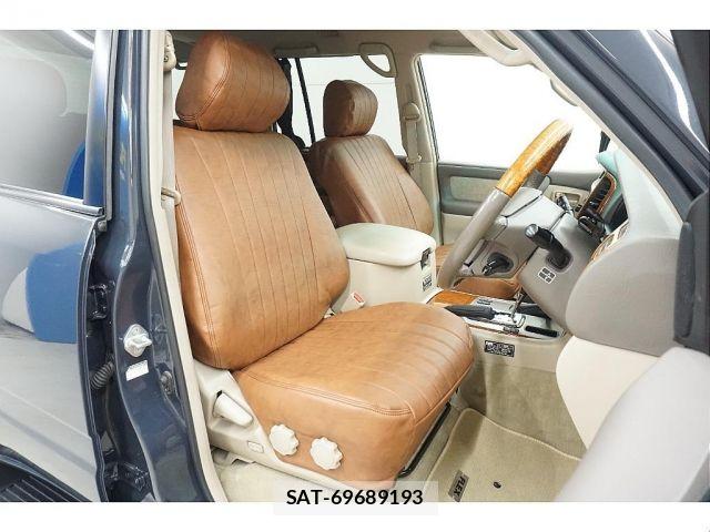 Toyota LAND CRUISER 2006-01 8366626-6
