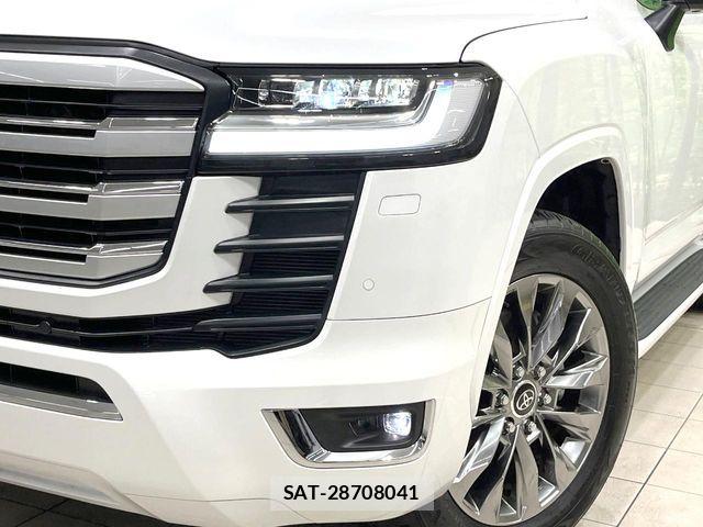 Toyota LAND CRUISER 2024-04 8366617-11