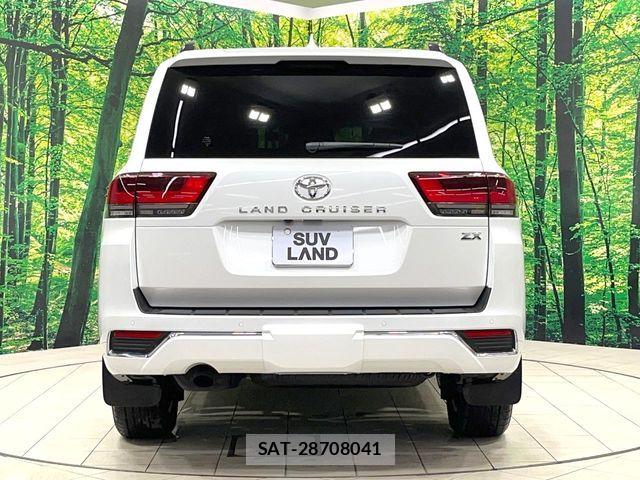 Toyota LAND CRUISER 2024-04 8366617-14