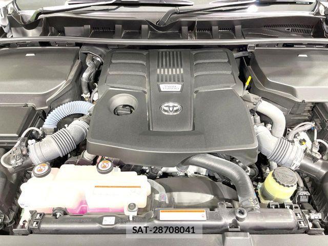 Toyota LAND CRUISER 2024-04 8366617-17