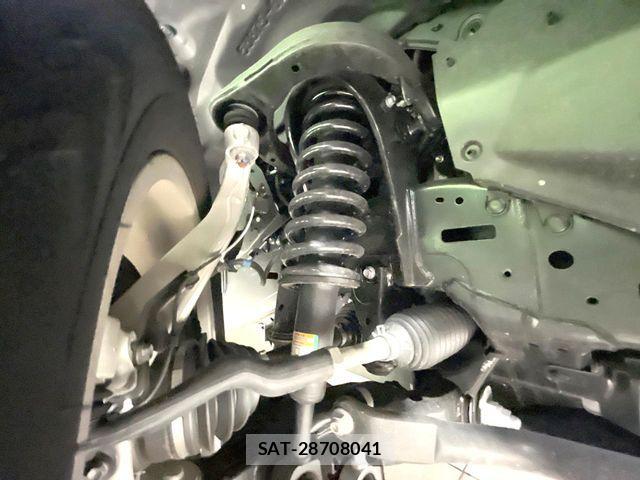 Toyota LAND CRUISER 2024-04 8366617-19