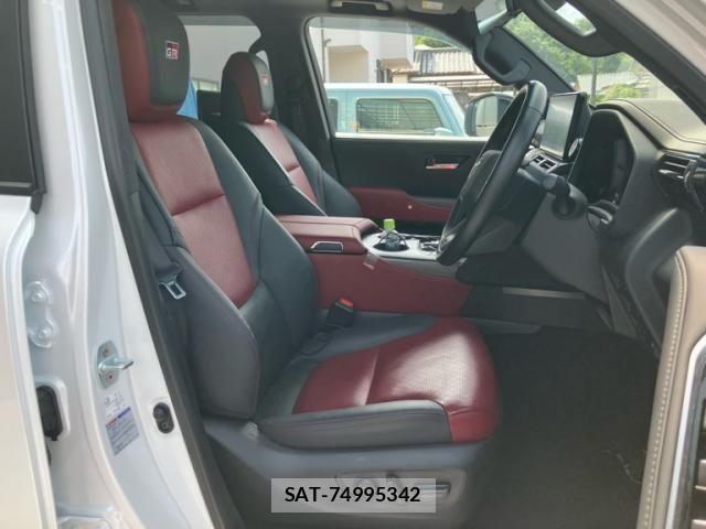 Toyota LAND CRUISER 2023-10 8366620-10