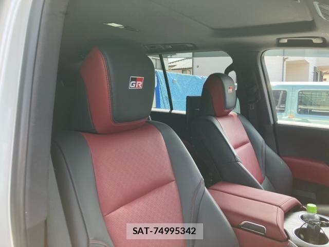 Toyota LAND CRUISER 2023-10 8366620-11