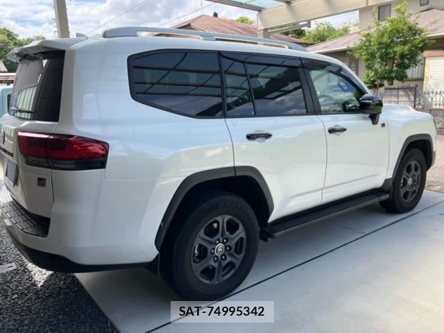 Toyota LAND CRUISER 2023-10 8366620-4