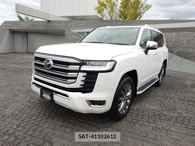 Toyota LAND CRUISER 2025-10 8366611-0