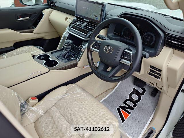 Toyota LAND CRUISER 2025-10 8366611-10