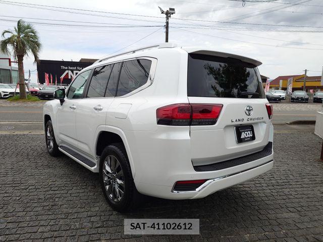 Toyota LAND CRUISER 2025-10 8366611-2