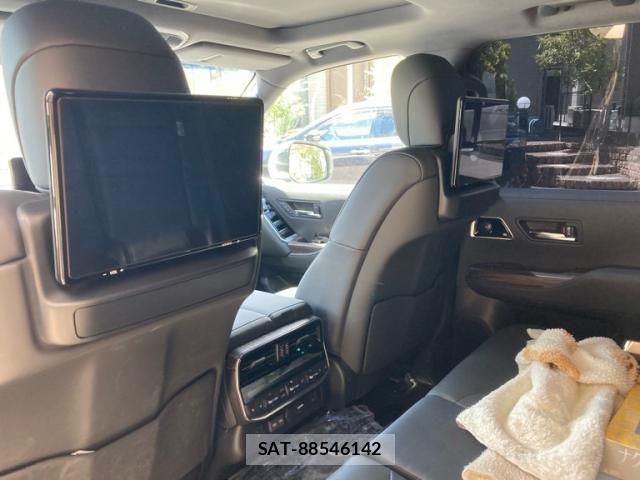 Toyota LAND CRUISER 2025-07 8366612-13