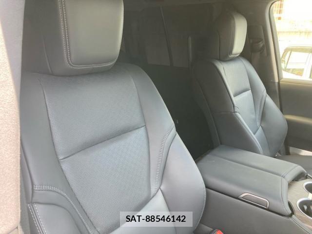 Toyota LAND CRUISER 2025-07 8366612-18