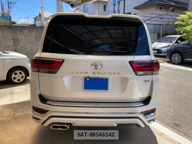 Toyota LAND CRUISER 2025-07 8366612-1
