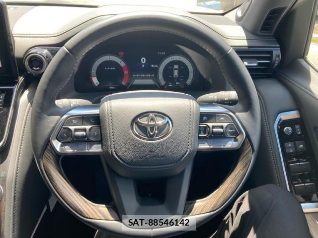Toyota LAND CRUISER 2025-07 8366612-22