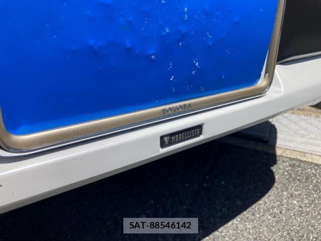 Toyota LAND CRUISER 2025-07 8366612-3