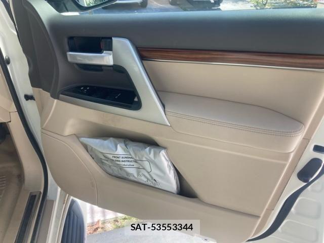 Toyota LAND CRUISER 2018-05 8366623-10