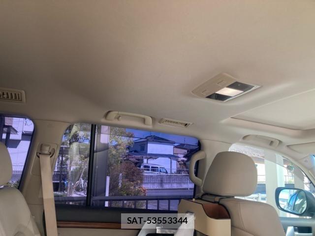 Toyota LAND CRUISER 2018-05 8366623-17