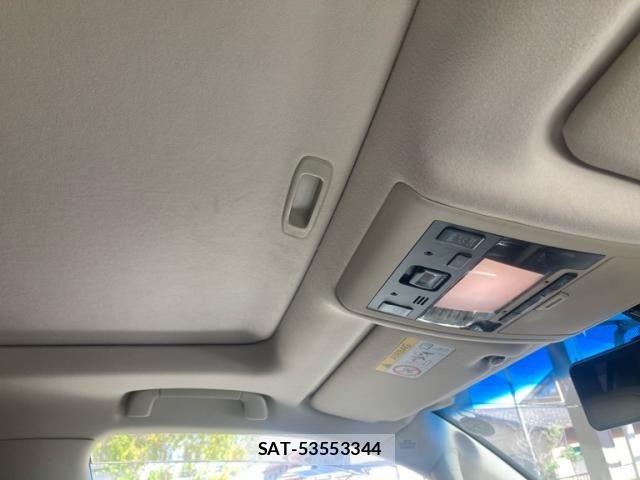 Toyota LAND CRUISER 2018-05 8366623-19