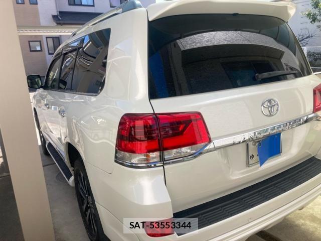 Toyota LAND CRUISER 2018-05 8366623-4