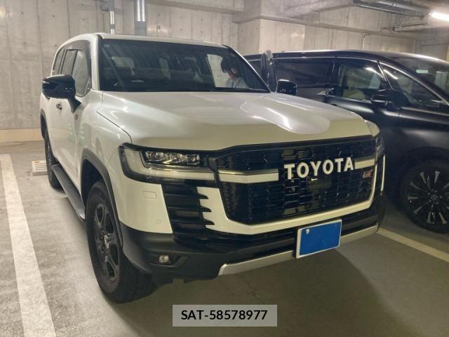 Toyota LAND CRUISER 2023-11 8366616-1