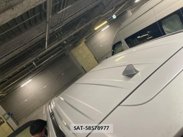 Toyota LAND CRUISER 2023-11 8366616-4