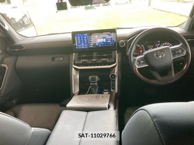 Toyota LAND CRUISER 2024-08 8366621-9