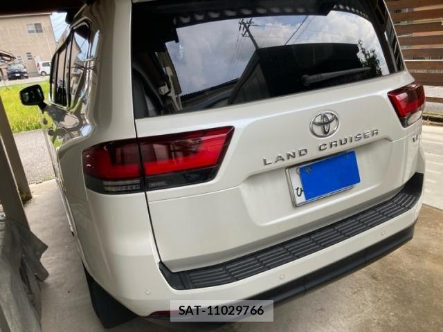 Toyota LAND CRUISER 2024-08 8366621-3