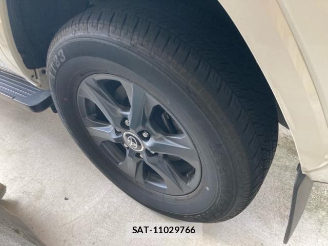 Toyota LAND CRUISER 2024-08 8366621-6