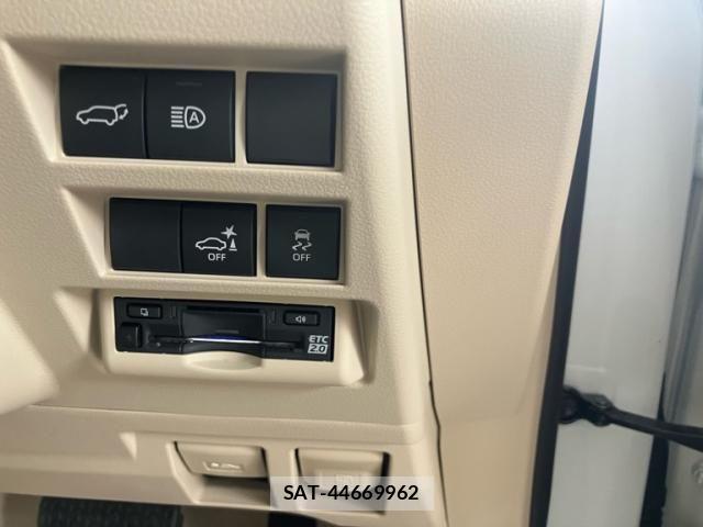 Toyota LAND CRUISER 2025-10 8366615-12