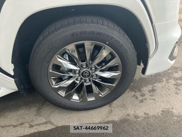 Toyota LAND CRUISER 2025-10 8366615-4