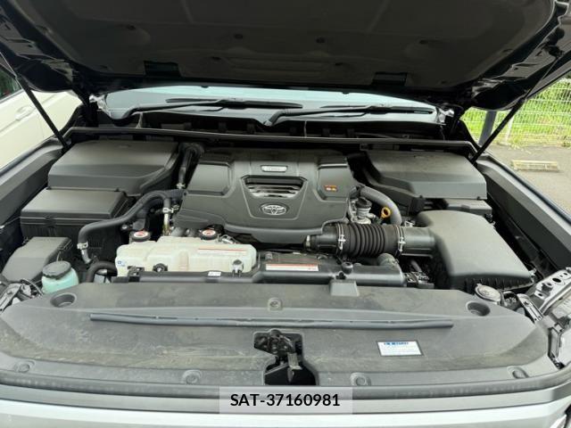 Toyota LAND CRUISER 2023-10 8366614-28