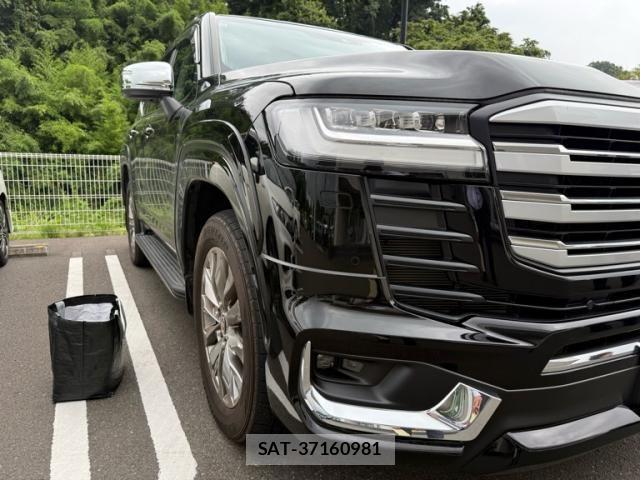 Toyota LAND CRUISER 2023-10 8366614-3