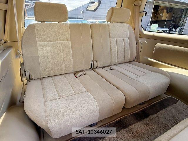 Toyota LAND CRUISER 2004-02 8371779-18
