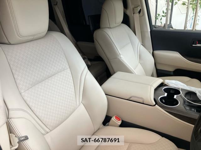 Toyota LAND CRUISER 2025-07 8413172-12