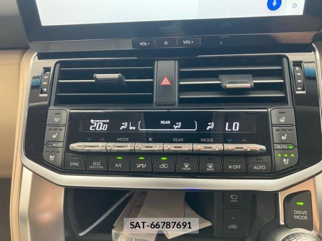 Toyota LAND CRUISER 2025-07 8413172-22