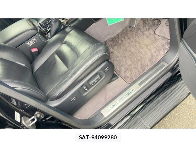 Toyota LAND CRUISER 2011-11 8413175-9