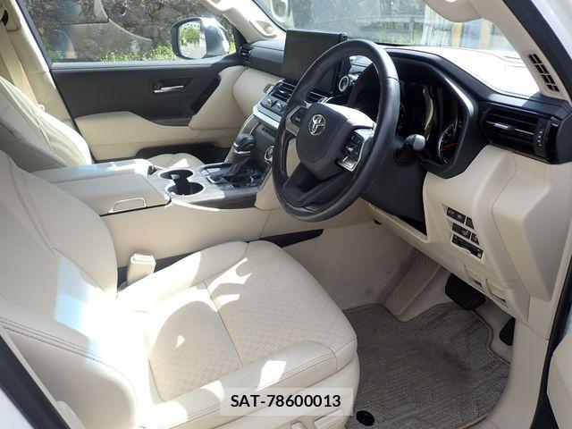 Toyota LAND CRUISER 2023-10 8413160-1