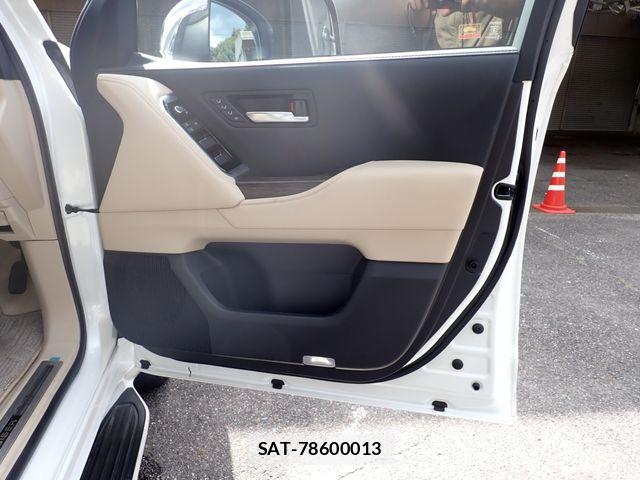 Toyota LAND CRUISER 2023-10 8413160-21