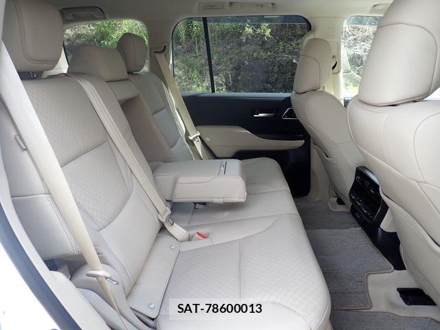 Toyota LAND CRUISER 2023-10 8413160-23