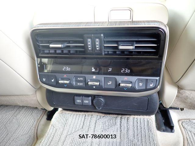 Toyota LAND CRUISER 2023-10 8413160-24